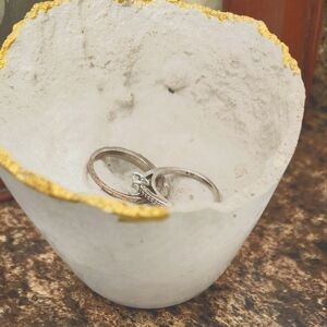 Ring Keepsake Vase